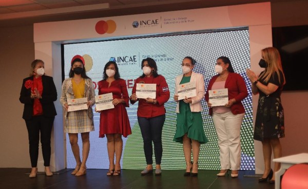 INCAE y Mastercard premian proyectos de negocios de mujeres centroamericanas