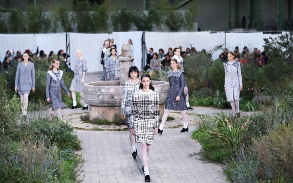 Chanel rinde tributo a su creadora
