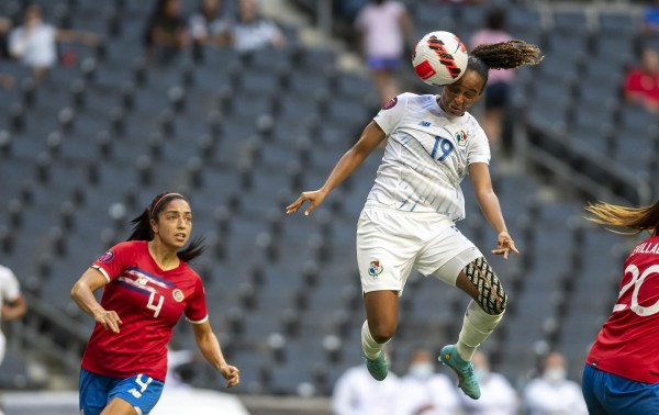Lineth Cedeño (d.) fue parte de la delegación de Panamá en la Copa Mundial de la FIFA 2023.