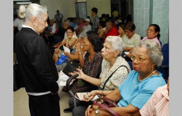Jubilados interponen denuncias en contra de comercios