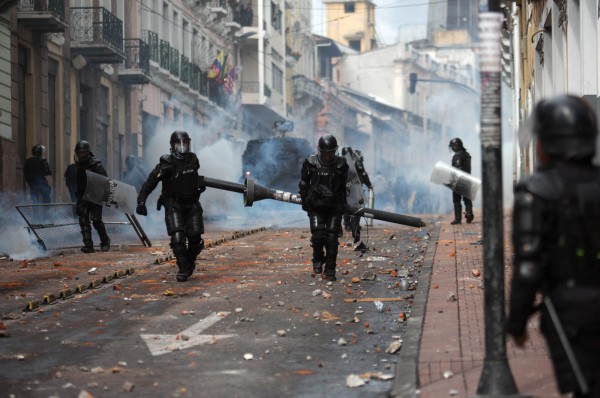 Crisis pol&iacute;tica en Ecuador
