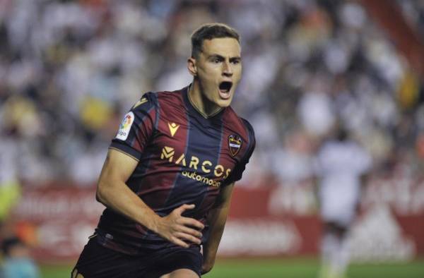 El segoviano en los seis meses que estuvo en el Rayo disputó 19 partidos.