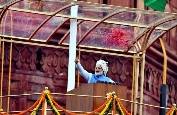 El primer ministro de India, Narendra Modi, habla a la nación desde la muralla del histórico Fuerte Rojo, en Delhi, India, el 15 de agosto de 2022.