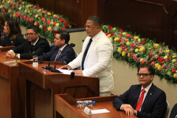 Jaime Vargas, presidente del último quinquenio de sesiones ordinarias de la Asamblea Nacional.