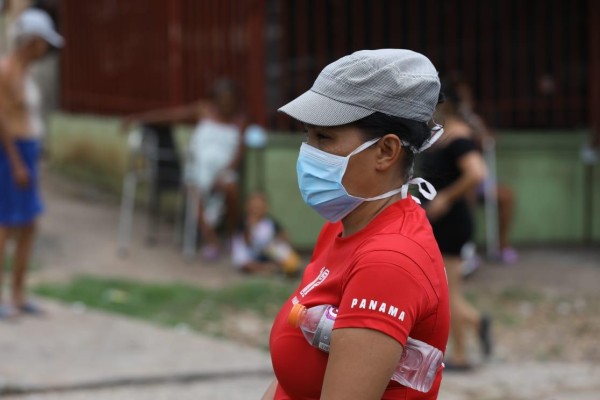 Panameños salen a las calles exigiendo al Gobierno bonos y bolsas de comida