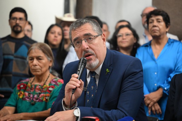 El candidato presidencial guatemalteco por el partido Movimiento Semilla, Bernardo Arévalo.