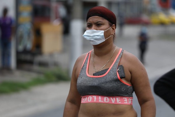 Panameños salen a las calles exigiendo al Gobierno bonos y bolsas de comida