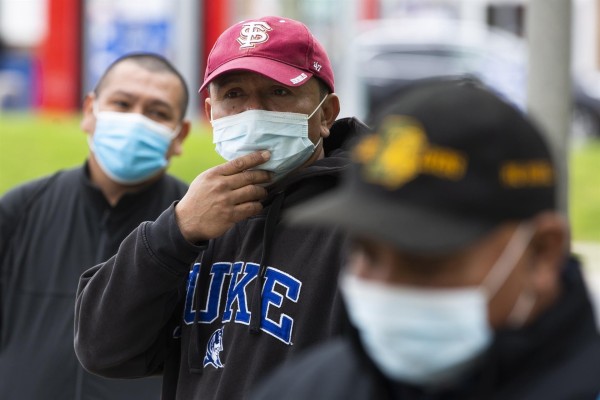 De acuerdo con las cifras, el mercado laboral estadounidense venía recuperándose con vigor cuando hizo su aparición la variante delta del coronavirus.