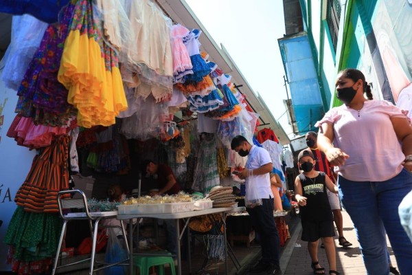 Panameños ultiman detalles para 'chanearse' en las fiestas patrias