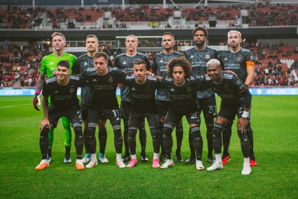 El panameño Adalberto Carrasquilla disputó todo el partido contra el Real Salt Lake.