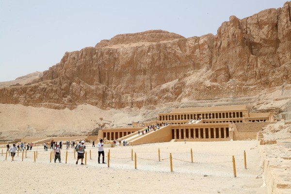 Luxor destino turístico por los edificios históricos