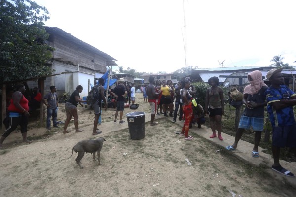 Migrantes persiguen sus sueños en medio de la mortífera pandemia de la covid-19