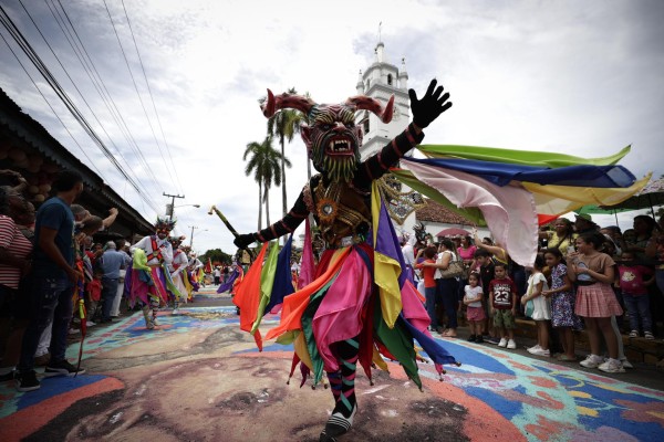 Panamá perdona a los diablos durante su tradicional Corpus Christi
