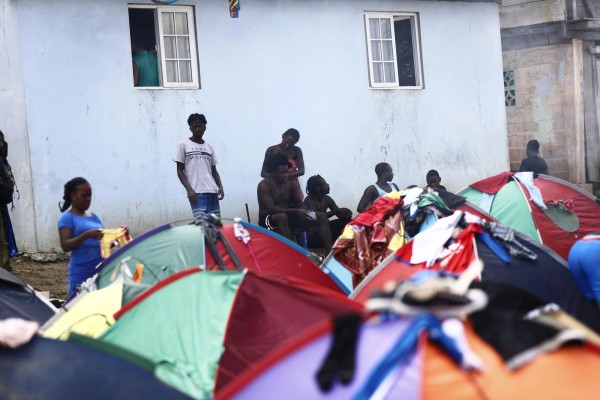Migrantes persiguen sus sueños en medio de la mortífera pandemia de la covid-19