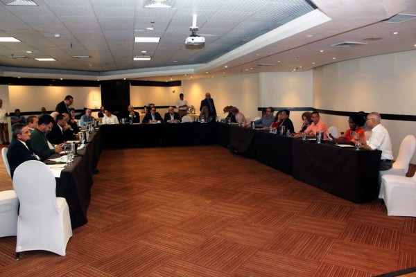 Se intercambiaron ideas sobre cómo mejorar la educación