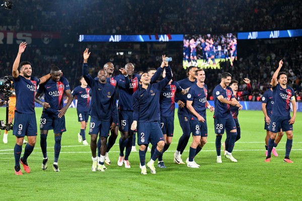 los hinchas del PSG no pueden evitar pensar en cuál es el alcance de la lesión de Mbappé.