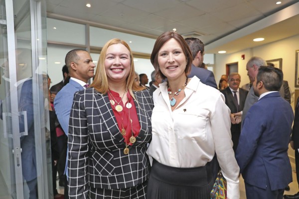 Maryluz Taveras y Fabiola Zavarce
