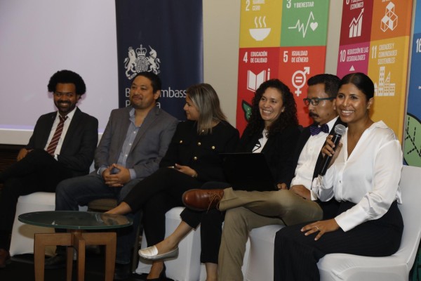 Panel de expertos en la presentación de la Plataforma de Acción Nacional para los Plásticos