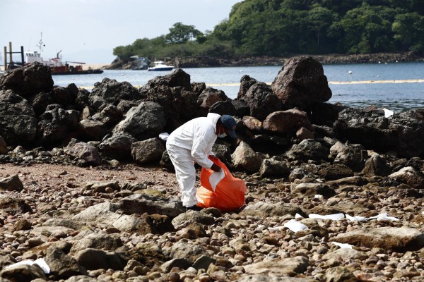 Contaminación en Taboga por derrame de combustible