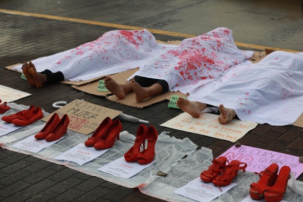 Con la Marcha de la Muerte, feministas protestan contra la violencia hacia la mujer