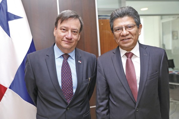Miguel Lecaro y Santiago Mateos
