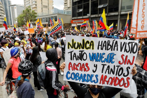 Continúan las marchas en Bogotá por una nueva jornada de paro nacional