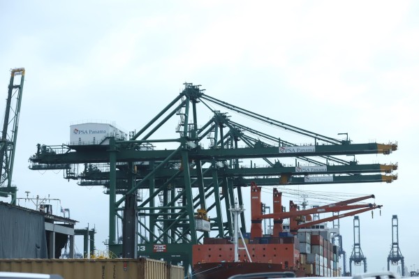 Los nuevos mecanismos tecnológicos favorecen la eficiencia logística para garantizar que el comercio.,