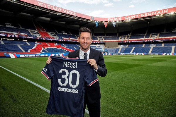 El primer día de Messi en París