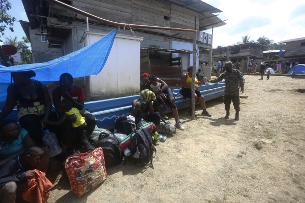Migrantes persiguen sus sueños en medio de la mortífera pandemia de la covid-19
