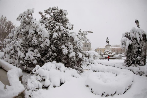 La gran nevada del centro de España colapsa Madrid