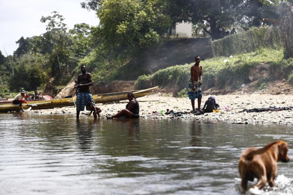 Migrantes persiguen sus sueños en medio de la mortífera pandemia de la covid-19