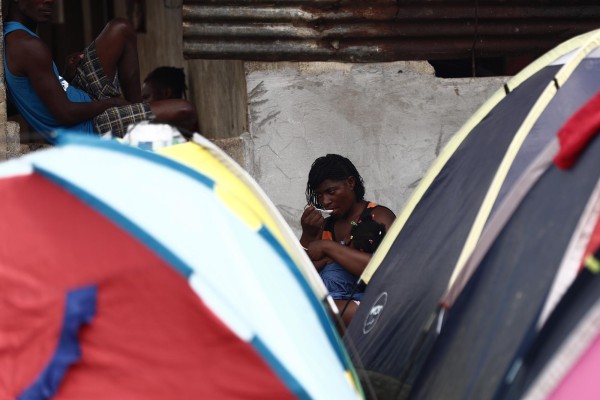 Migrantes persiguen sus sueños en medio de la mortífera pandemia de la covid-19
