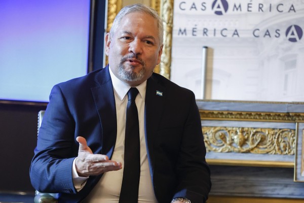 El ministro de Relaciones Exteriores de Honduras, Eduardo Enrique Reina