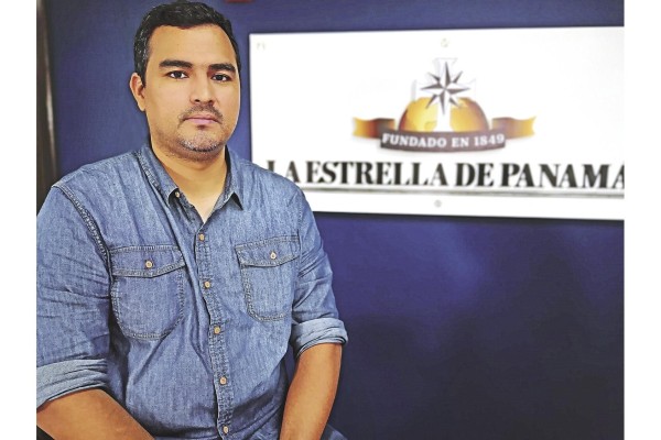 Alonso Ramos. Sociólogo. Es sociólogo, consultor y docente universitario. Pertenece al comité editorial del medio alternativo Antónima