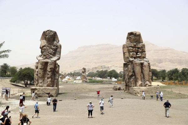 Luxor destino turístico por los edificios históricos