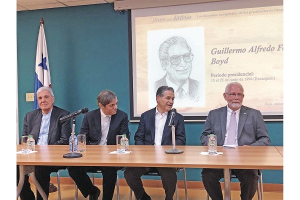 Mario Molina, Juan Antonio Cardona, Aristides Royo y Jorge Arosemena