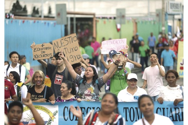 La marcha conducía a la Presidencia de Panamá.