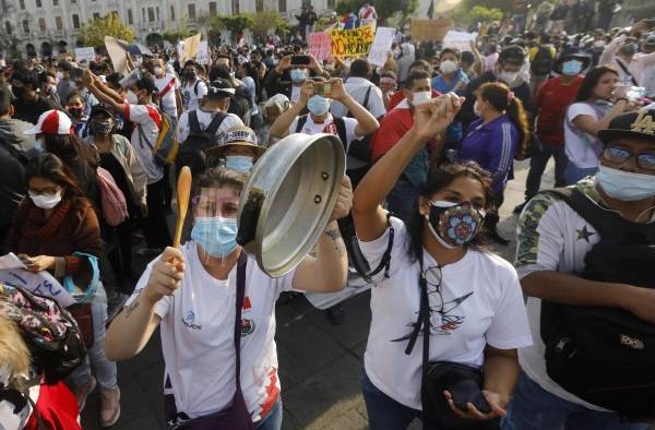 La ‘generación del Bicentenario’ en Perú tumba a Merino