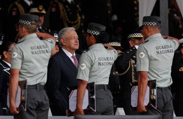 El presidente Andrés Manuel López Obrador participa hoy, durante la ceremonia por el cuarto aniversario de la Guardia Nacional en Campo Marte, en la Ciudad de México (México).