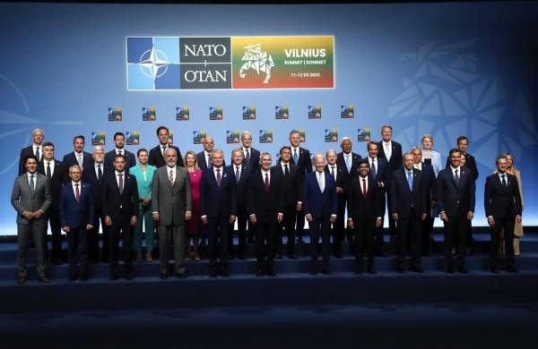 Foto de familia de los líderes en la cumbre de la OTAN.
