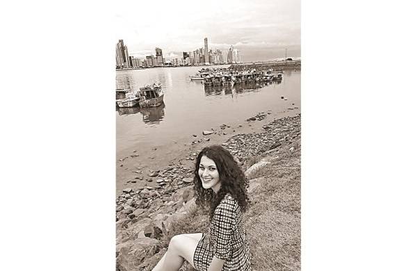 Elisa, originaria de Turín, Italia, migró a Panamá junto a sus padres en 2015 para poder estudiar la Universidad.
