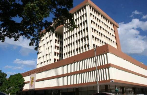 En la imagen la fachada de la sede principal de la Alcaldía de Panamá.