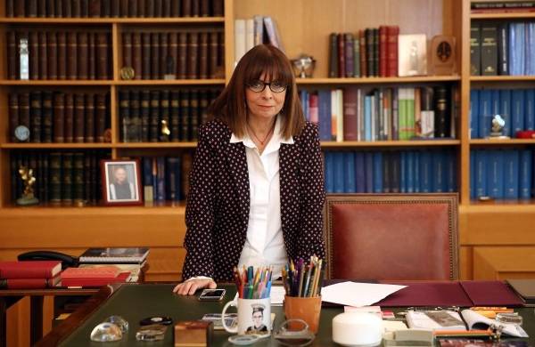 La nueva presidente del parlamento, Katerina Sakellaropoulou.