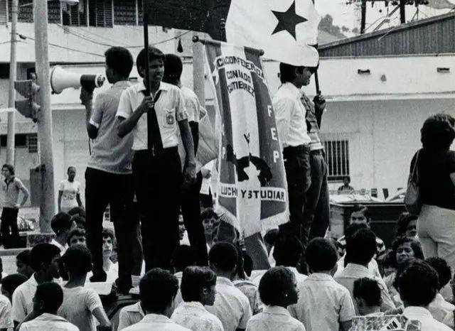 Movilización de los estudiantes panameños el 9 de enero de 1964.