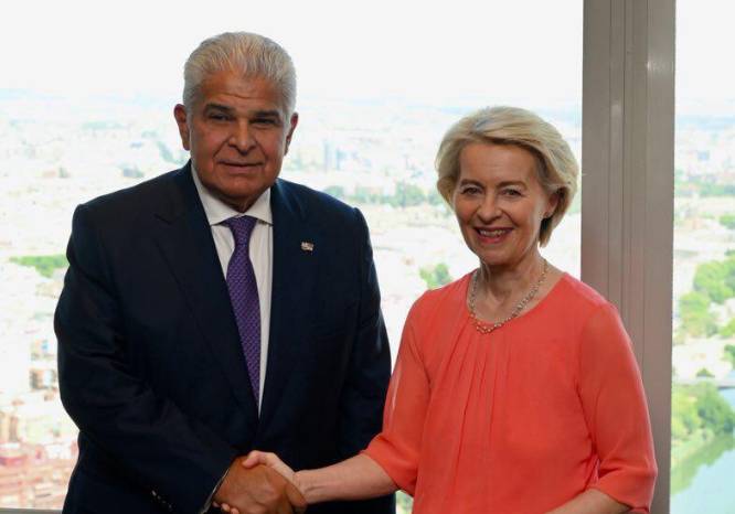 Von der Leyen destaca esfuerzos del gobierno panameño y llama a seguir fortaleciendo la transparencia financiera.