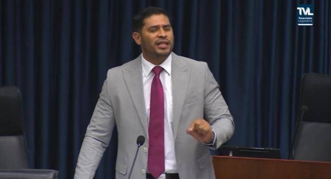 Proponen ley para regular tarifas de telefonía en Panamá