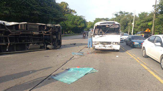 Video: Así fue el accidente que ocurrió la mañana de este martes en el Puente de las Américas
