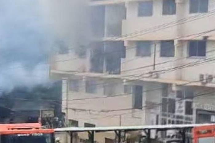 Imagenes tomadas por usuarios que se encontraban en la zona del incendio.