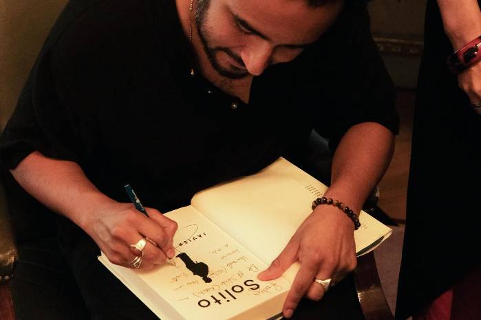 Javier Zamora es uno de los autores invitados al festival literario Centroamérica Cuenta que ocurrirá en Panamá del 18 al 23 de mayo.