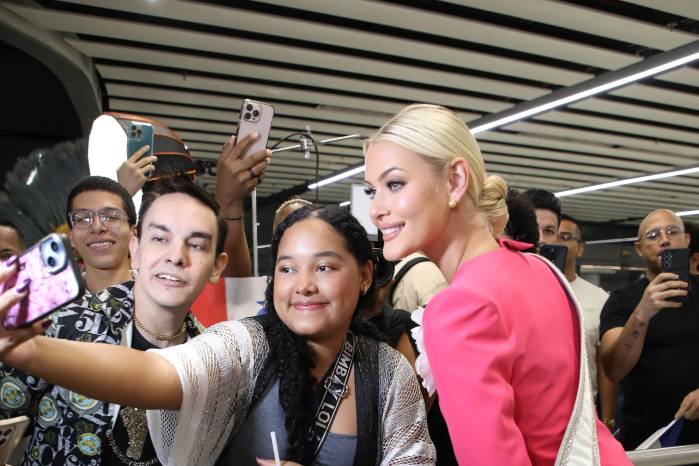 La Miss Universo Victoria Kjaer está en Panamá. Aquí los detalles de su llegada